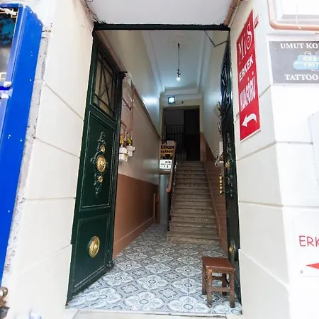 アパート 1st Floor In Taksim Near Istiklal Street イスタンブール